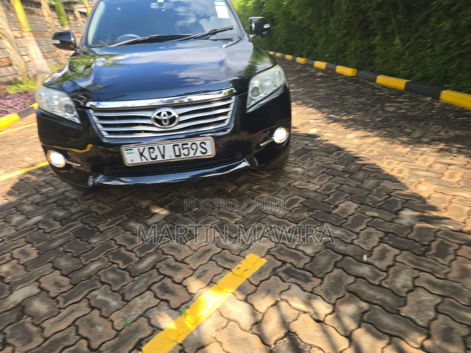 Toyota Vanguard 2012 Black