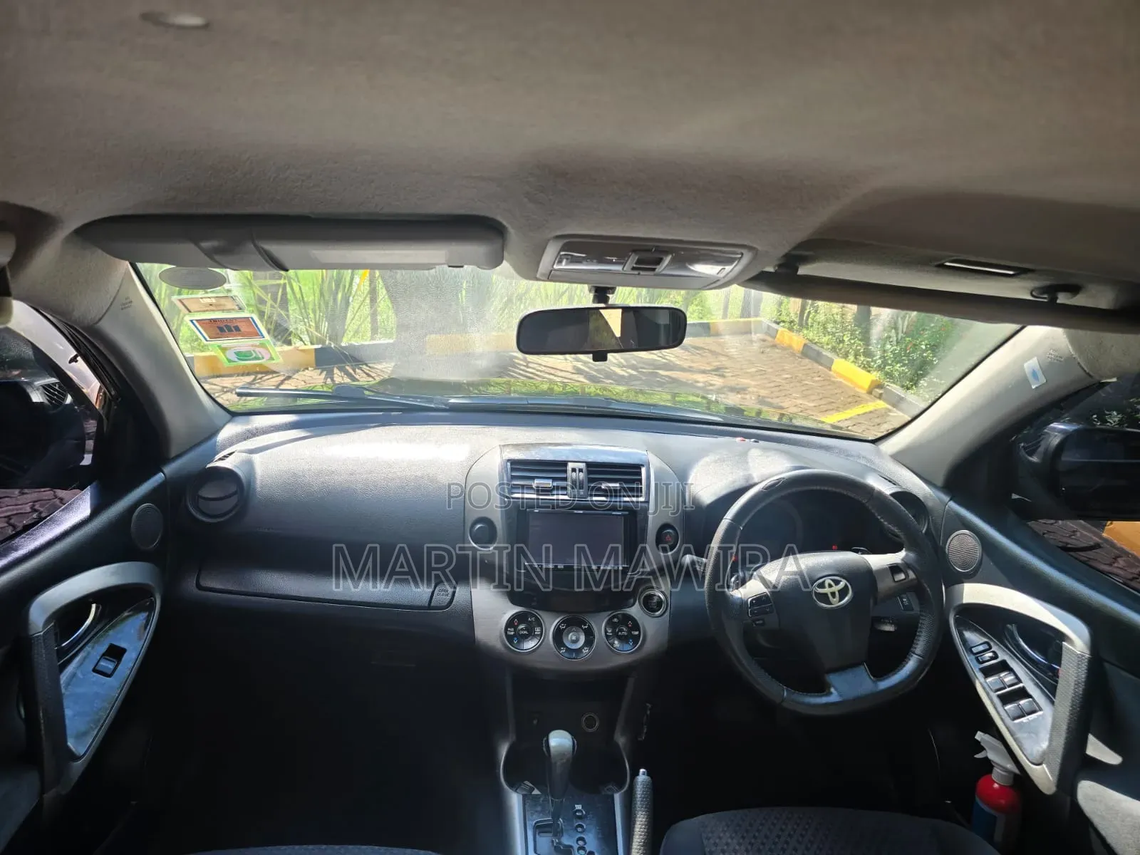 Toyota Vanguard 2012 Black