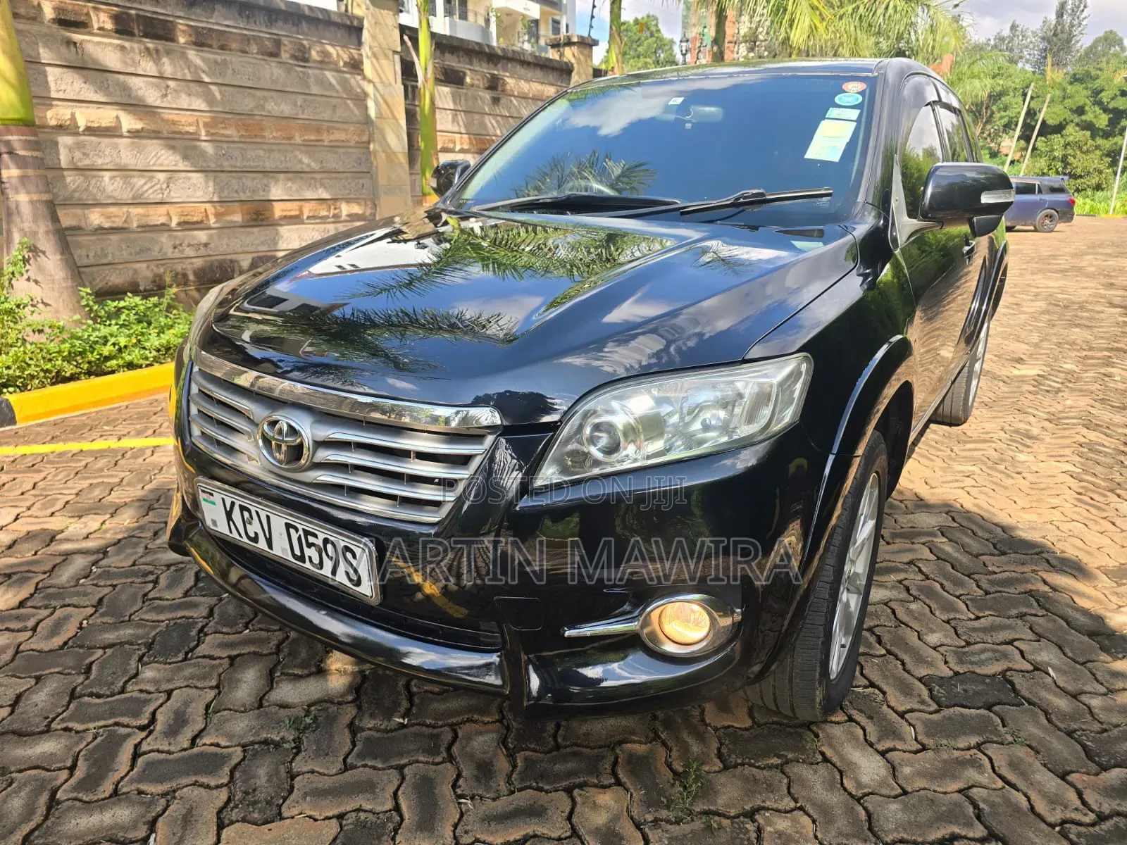 Toyota Vanguard 2012 Black