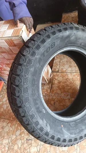 265/65r17 Roadking Tyre