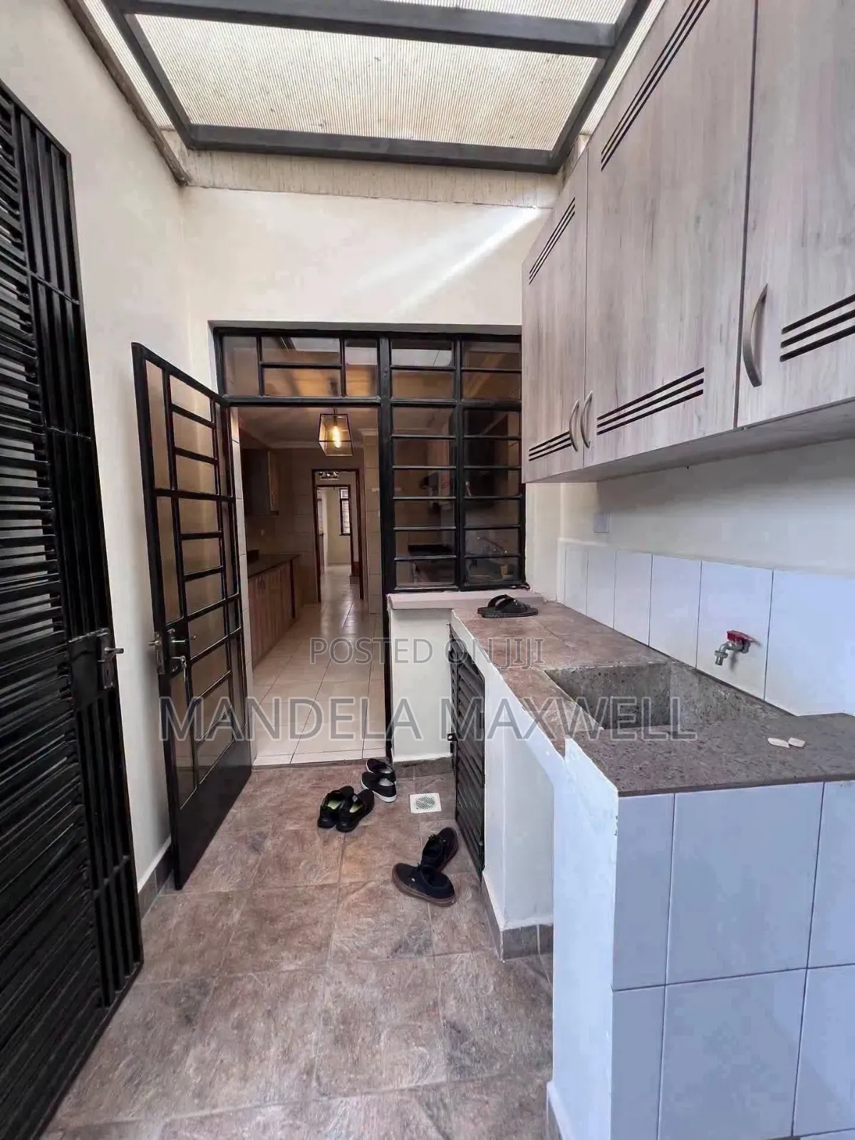 4bdrm Mansion in Katani for rent