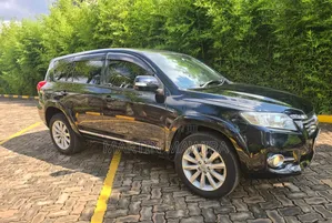Toyota Vanguard 2012 Black