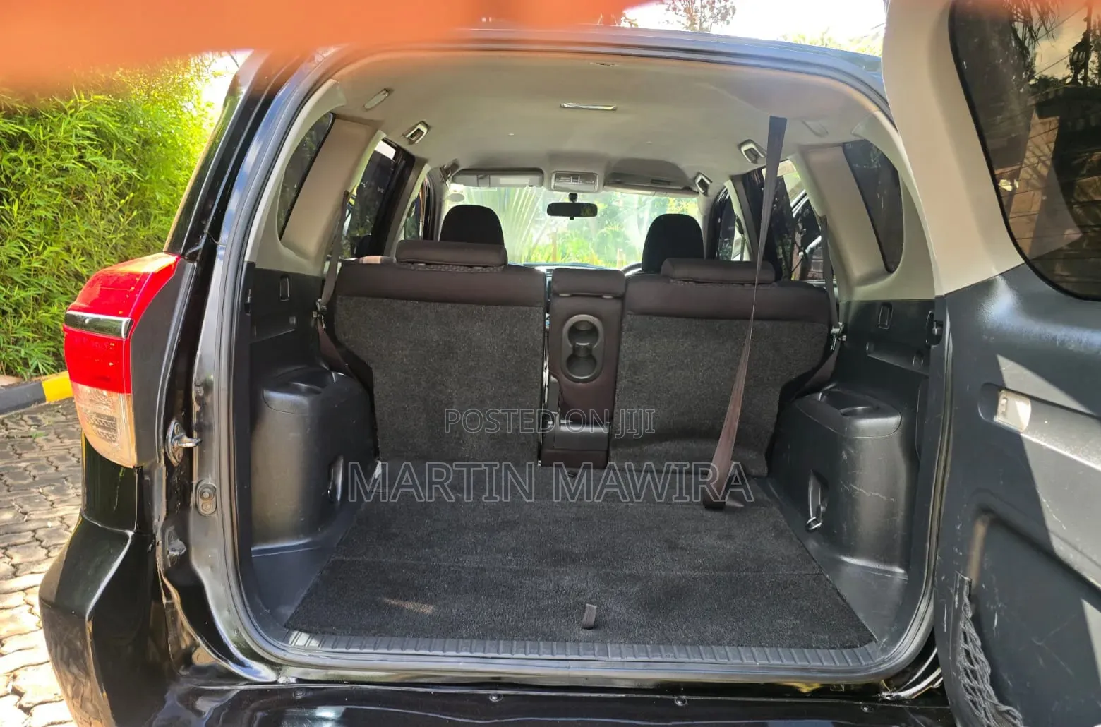 Toyota Vanguard 2012 Black