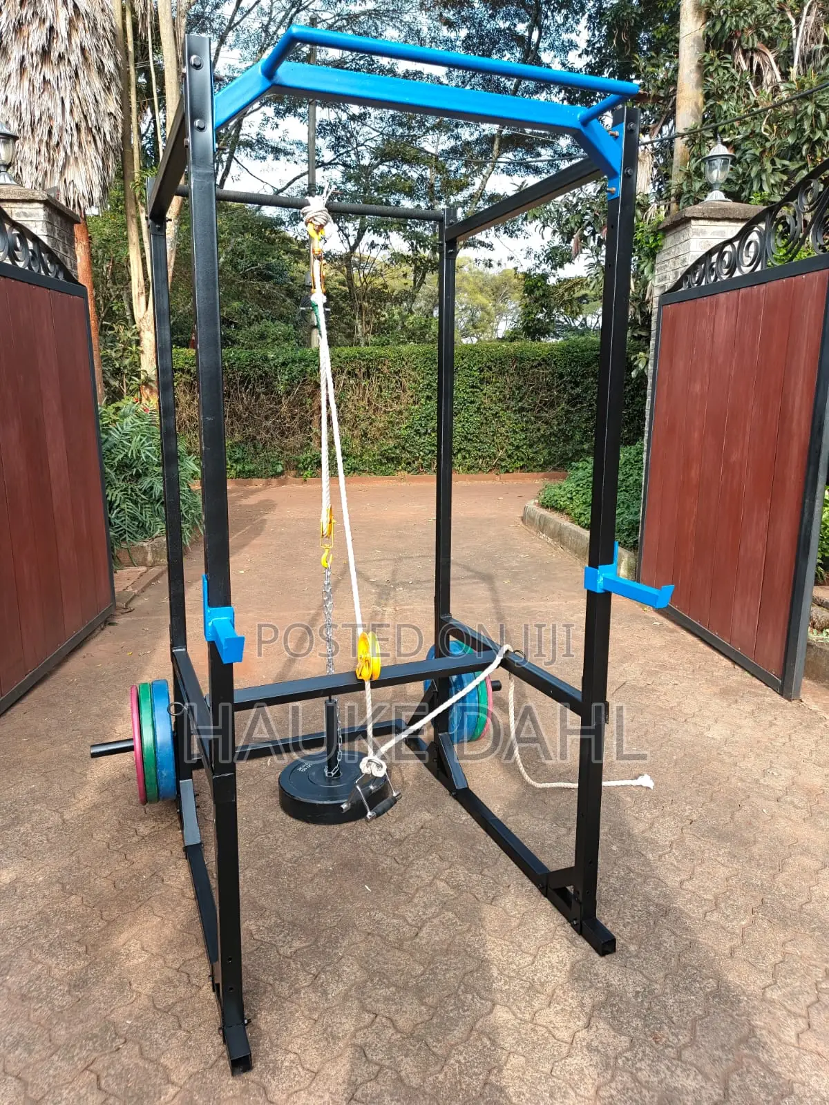 Squat Rack / Power Cage