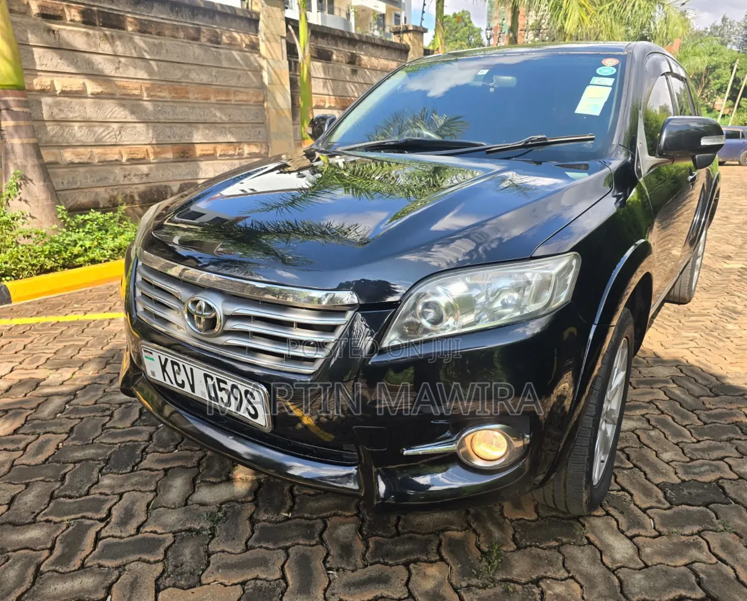 Toyota Vanguard 2012 Black