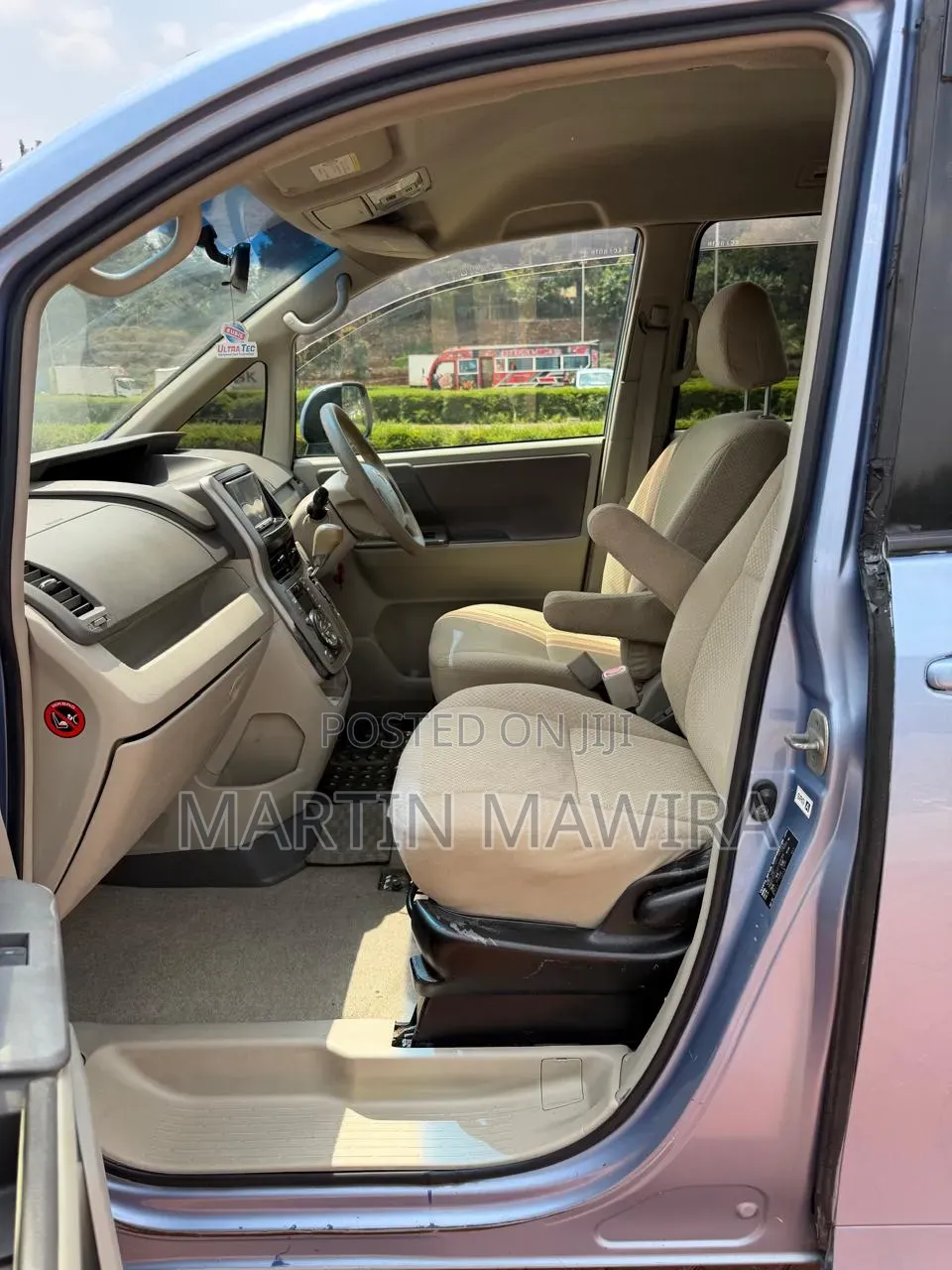 Toyota Noah 2009 Blue