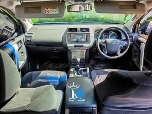 Toyota Land Cruiser Prado 2018 Black