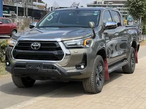 Toyota Hilux Revo Double Cab Deisel 2.8 RWD 2021 Gray