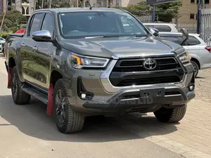 Toyota Hilux Revo Double Cab Deisel 2.8 RWD 2021 Gray