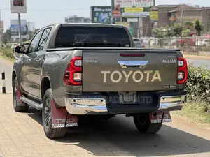 Toyota Hilux Revo Double Cab Deisel 2.8 RWD 2021 Gray