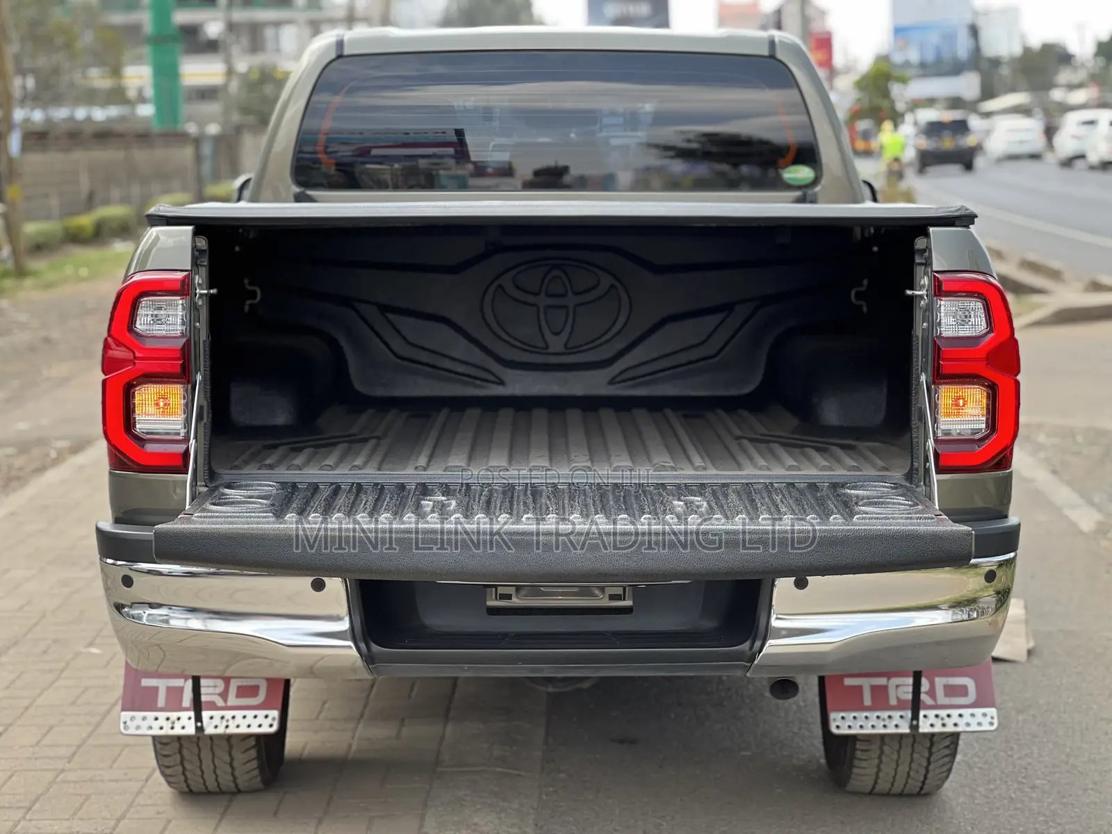 Toyota Hilux Revo Double Cab Deisel 2.8 RWD 2021 Gray