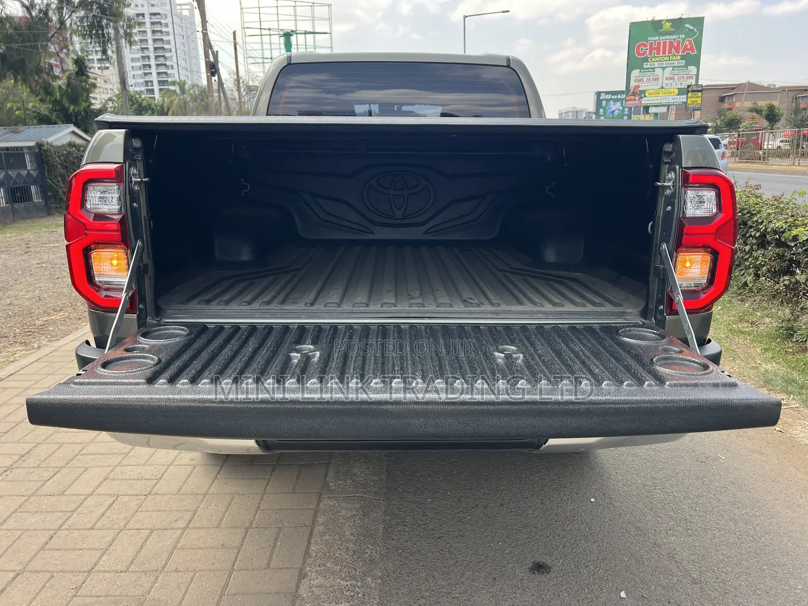 Toyota Hilux Revo Double Cab Deisel 2.8 RWD 2021 Gray