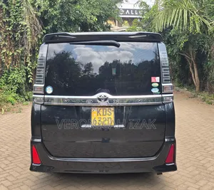 Toyota Voxy 2017 Black