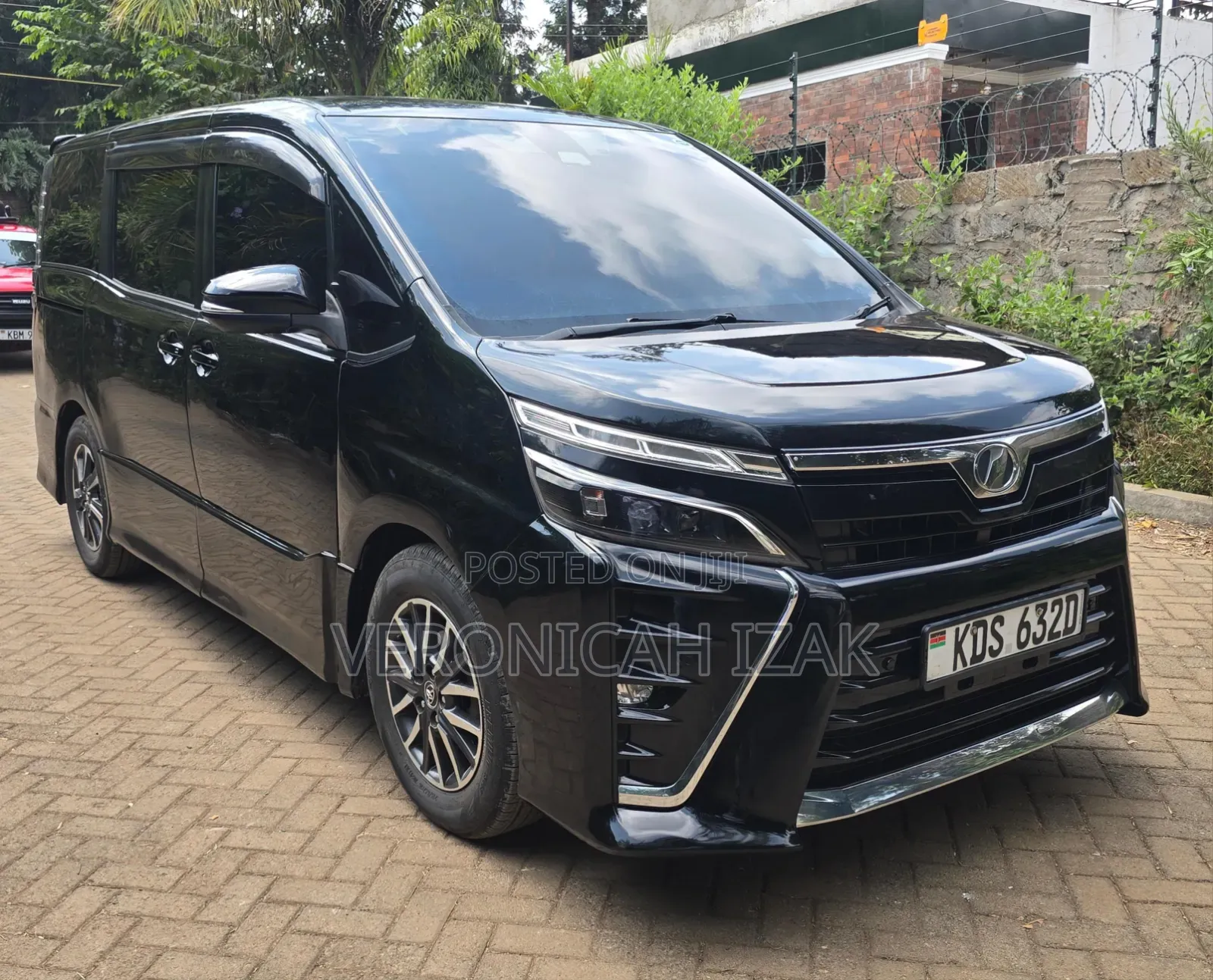 Toyota Voxy 2017 Black