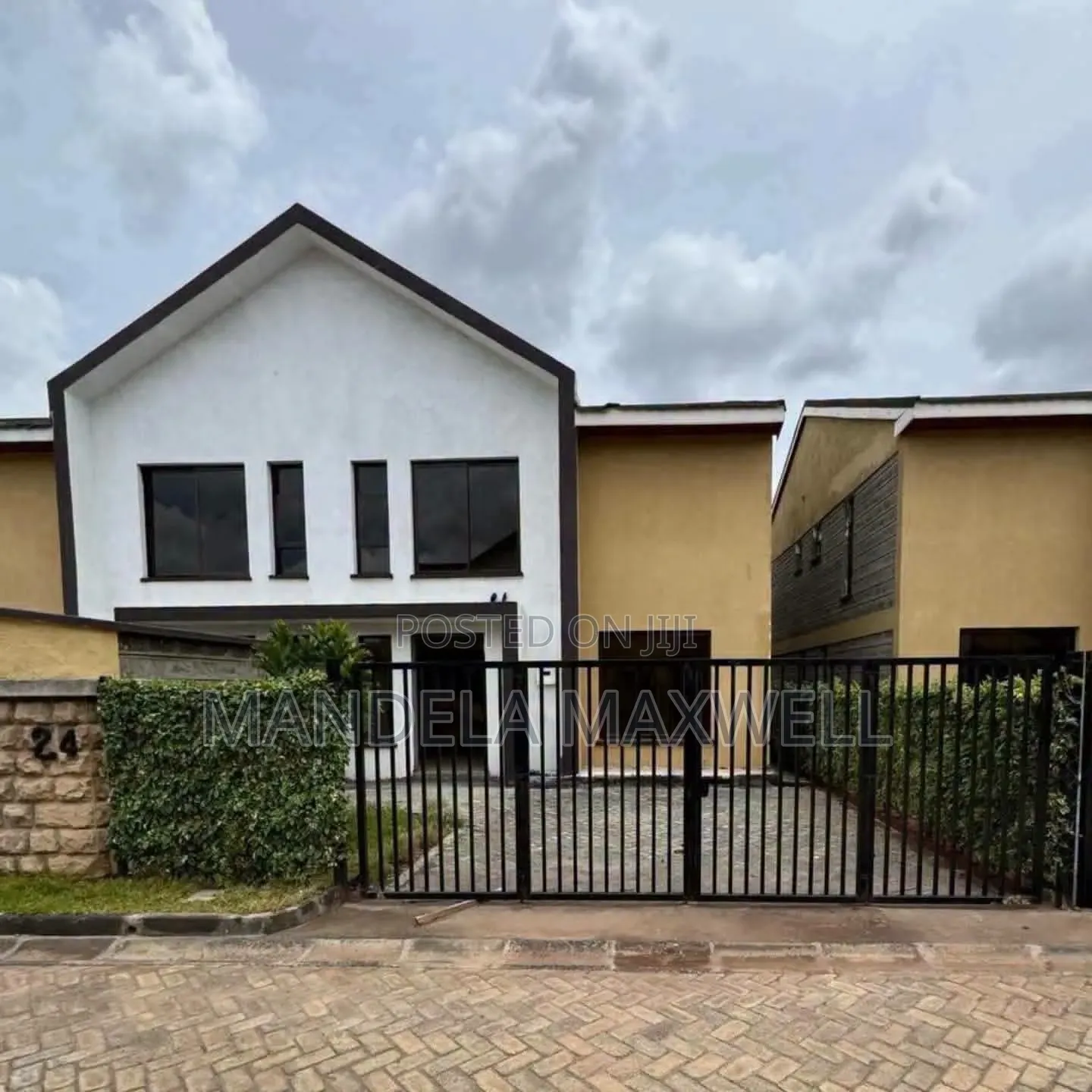 4bdrm Mansion in Katani for sale