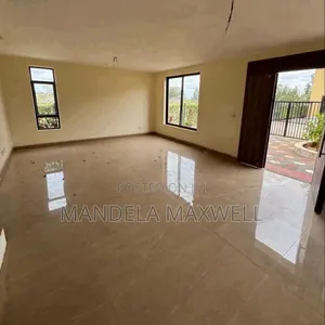 4bdrm Mansion in Katani for sale