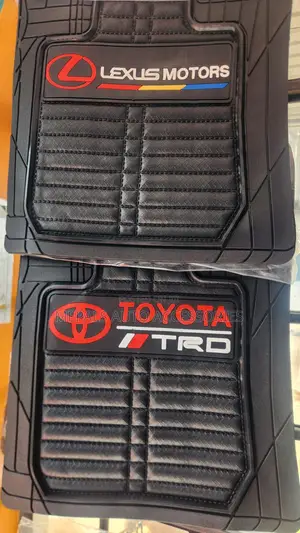 SUV Logo Assorted Rubber Car Floor Mats