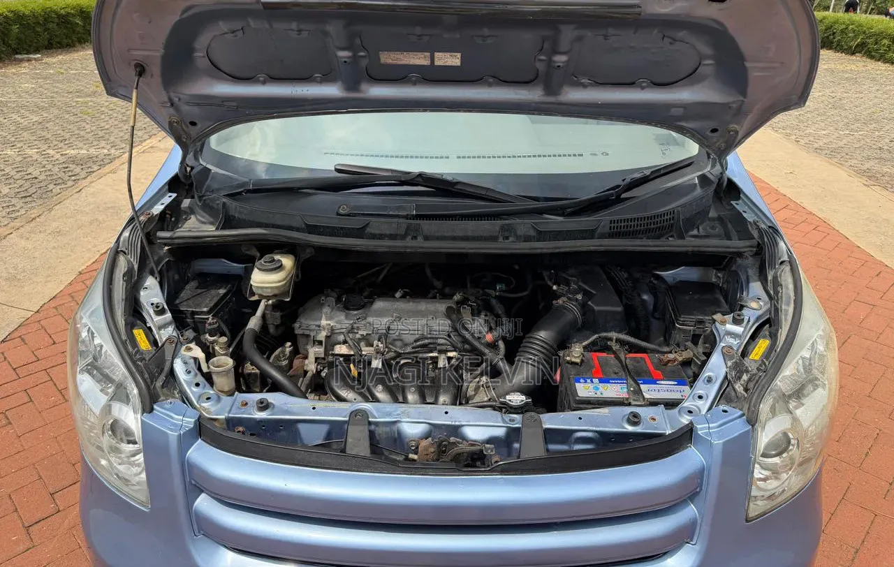 Toyota Noah 2009 Blue