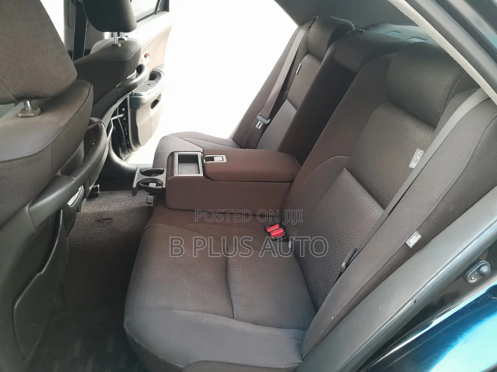 Toyota Crown 2010 Black