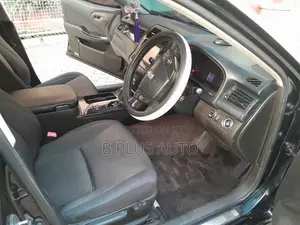 Toyota Crown 2010 Black