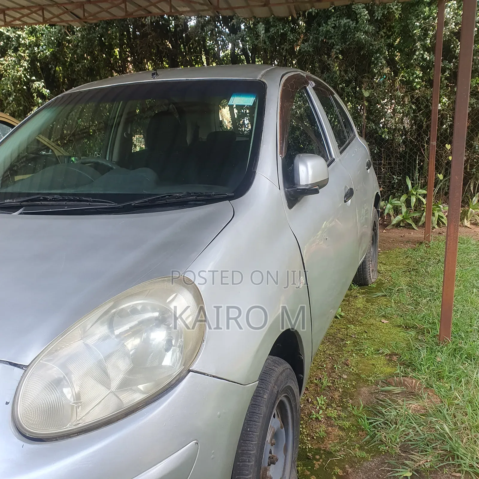 Nissan March 2010 Silver
