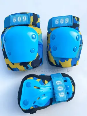 Kids Protective Gear Set - Knee, Elbow Wrist Guards (Blue Camo)
