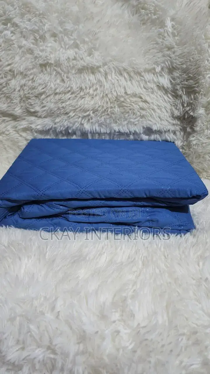 Easily Foldable Kids Bed Waterproof Mattress Protectors