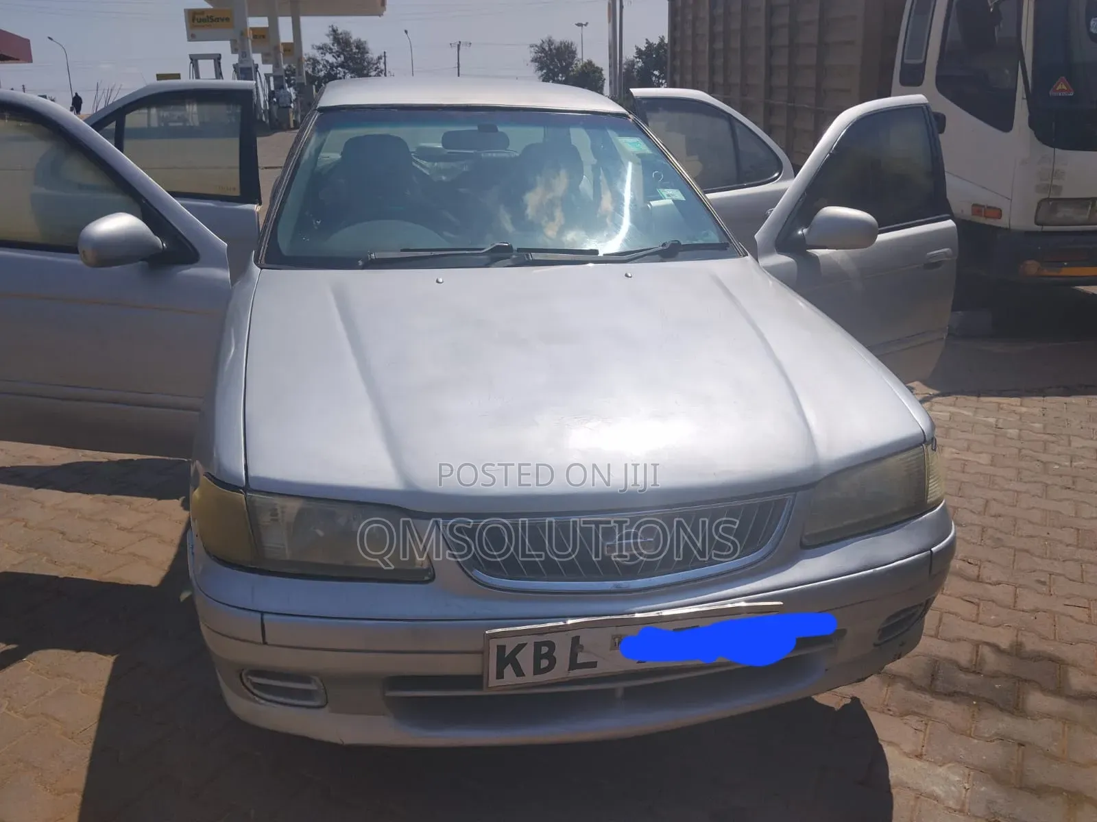 Nissan FB15 2005 Silver