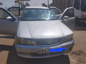 Nissan FB15 2005 Silver