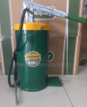 Hand Operated Grease Lubricator Bucket 16ltrs