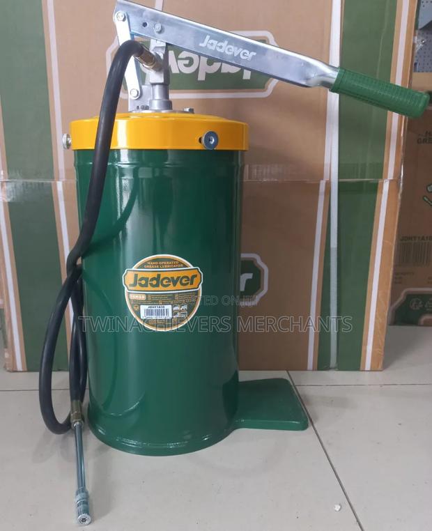 Hand Operated Grease Lubricator Bucket 16ltrs