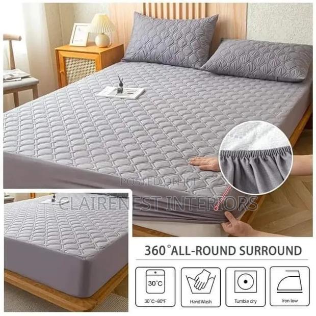 Airbnbs 5 and 4 by 6 Waterproof Mattress Protectors