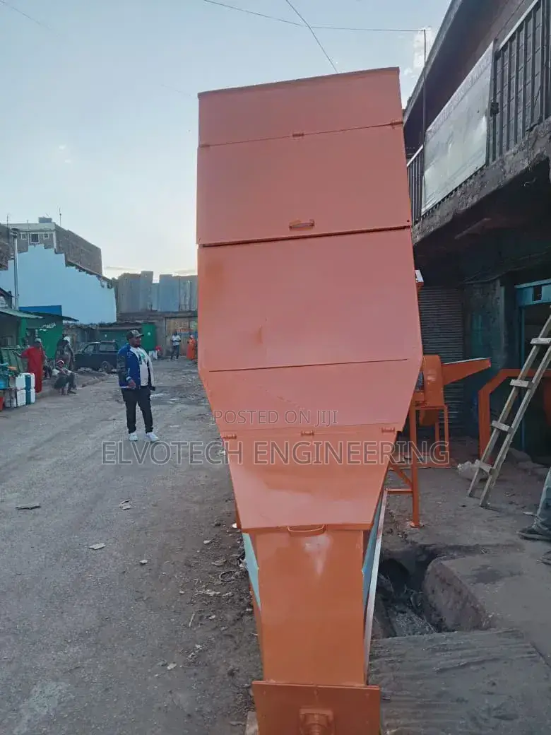 Animal Feed Mixer