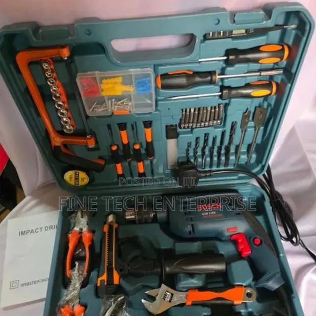 Bosch Corded Drillset