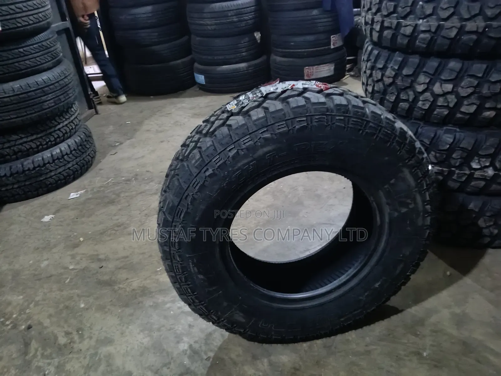 LCH 245/75r16 At