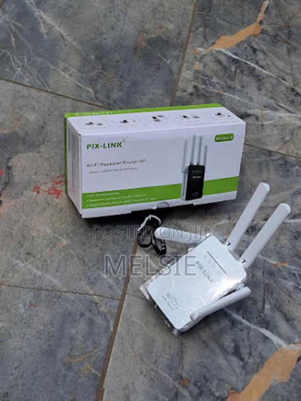 PIX-LINK 2.4GHz Wi-Fi Extender With Ethernet Port