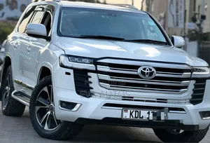 Toyota Land Cruiser 2009 White