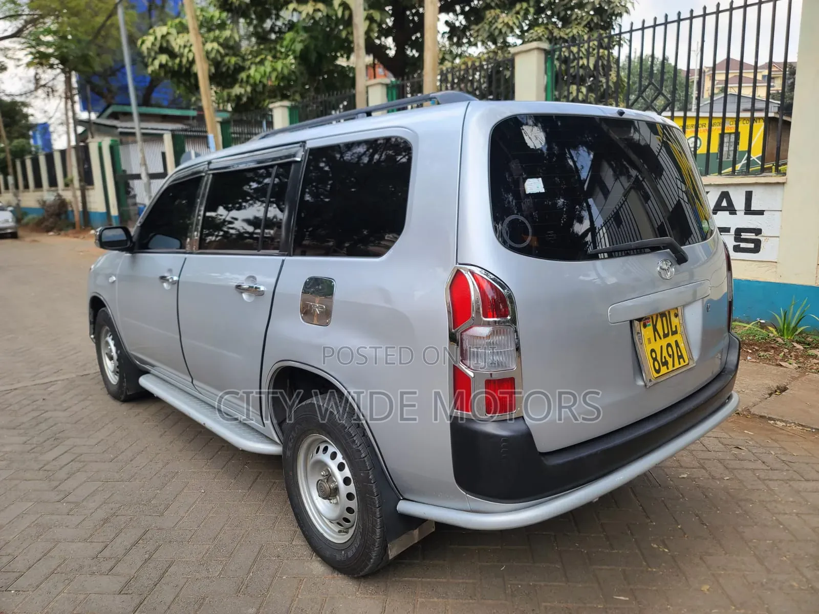 Toyota Probox 2016 Silver