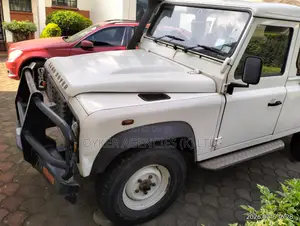 Land Rover Defender 2016 Beige