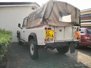 Land Rover Defender 2016 Beige