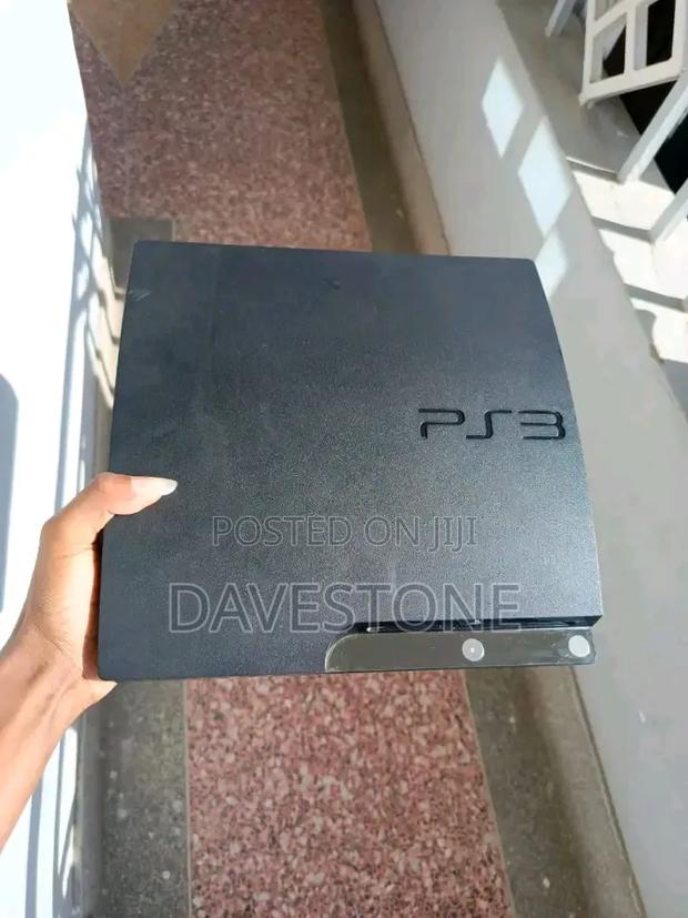 Playstation 3 Slim - thumbnail 2