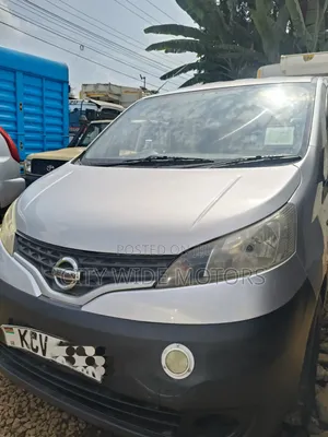 Nissan NV200 2013 Silver