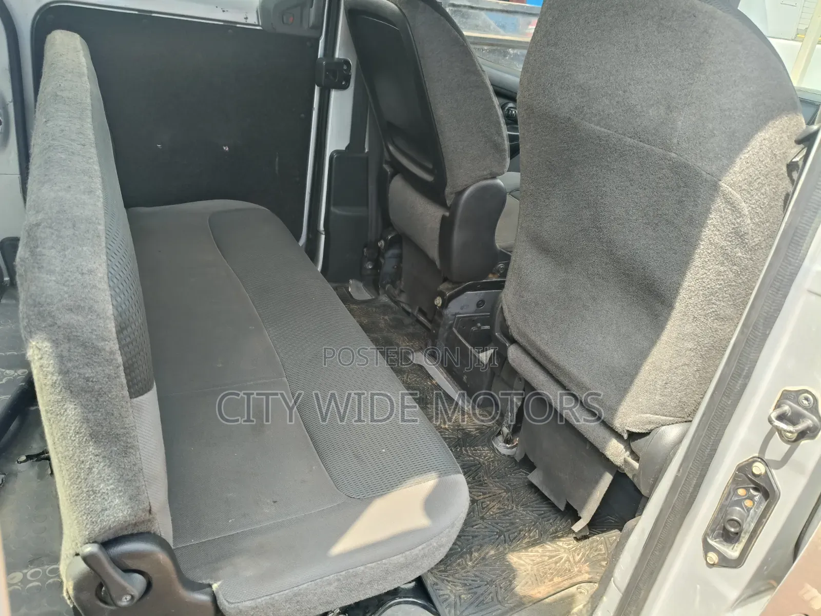 Nissan NV200 2013 Silver