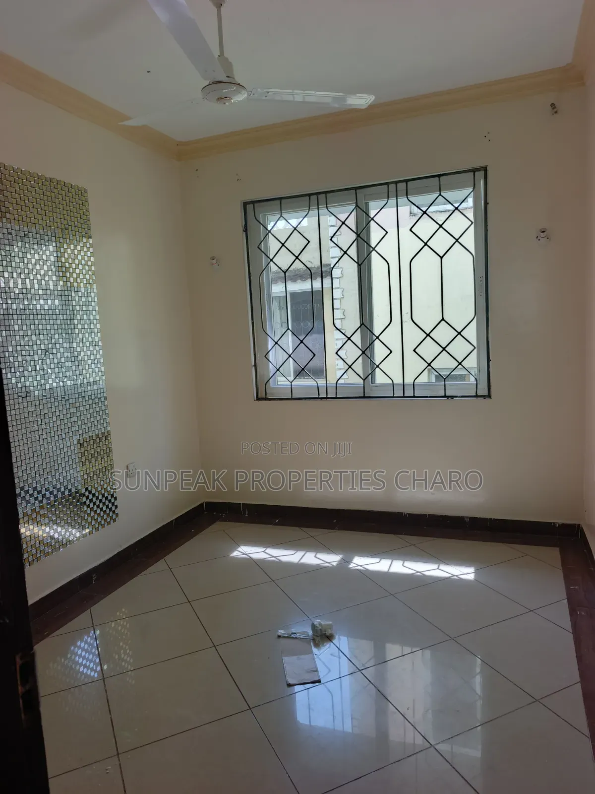 3bdrm Apartment in Links Road, Nyali for rent