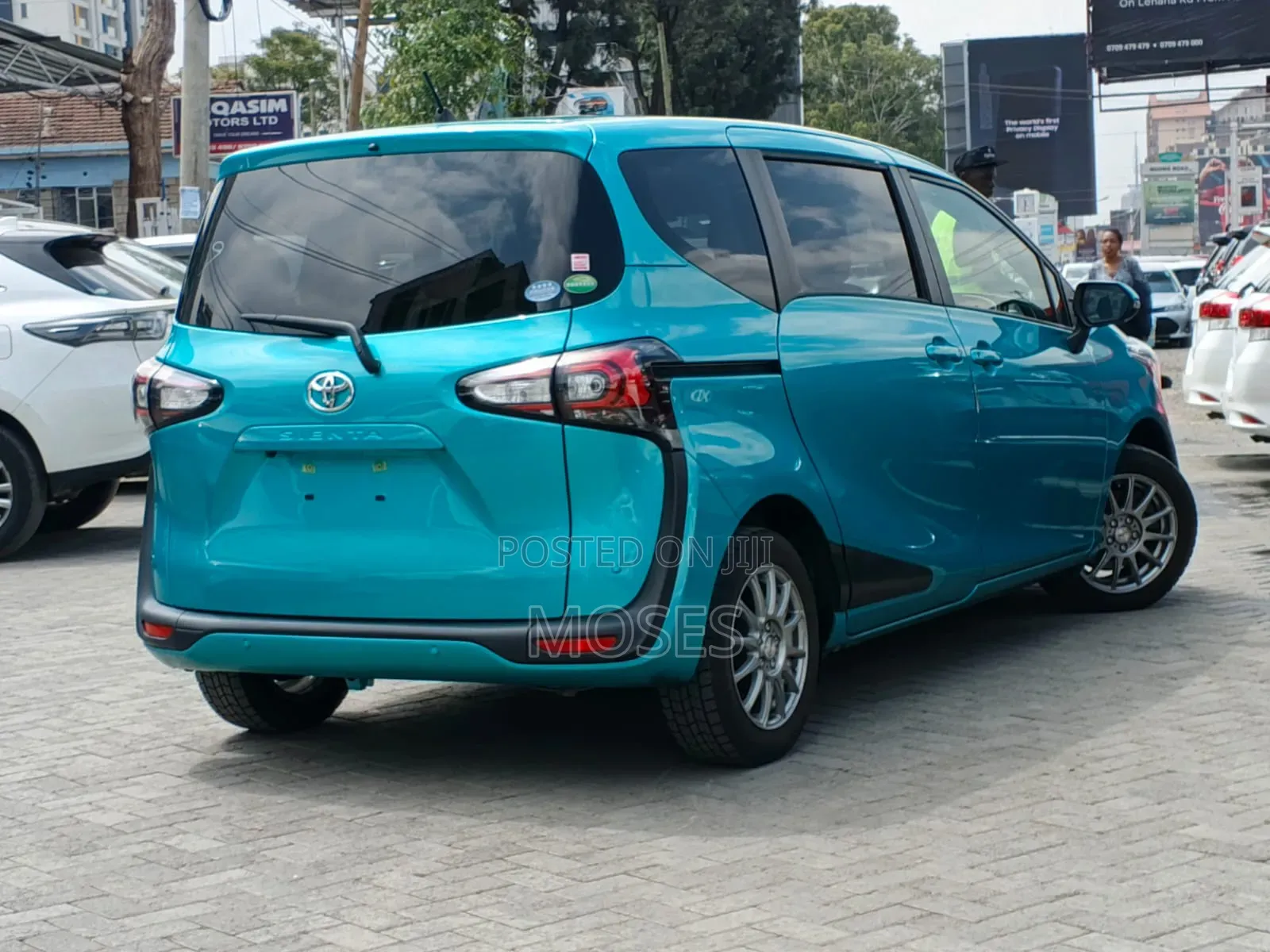 Toyota Sienta 2019 Green