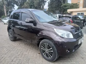 Toyota Rush 2015 Burgundy