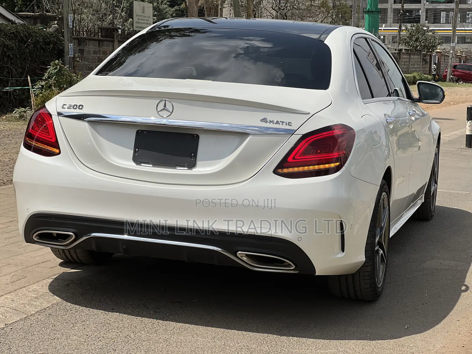 Mercedes-Benz C200 2019 Pearl