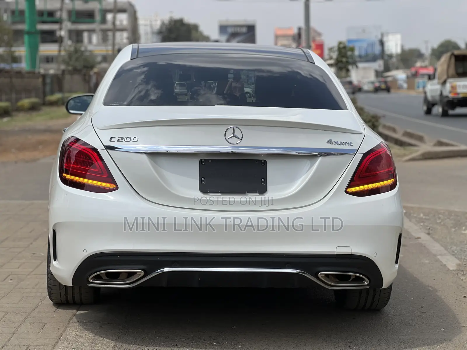 Mercedes-Benz C200 2019 Pearl