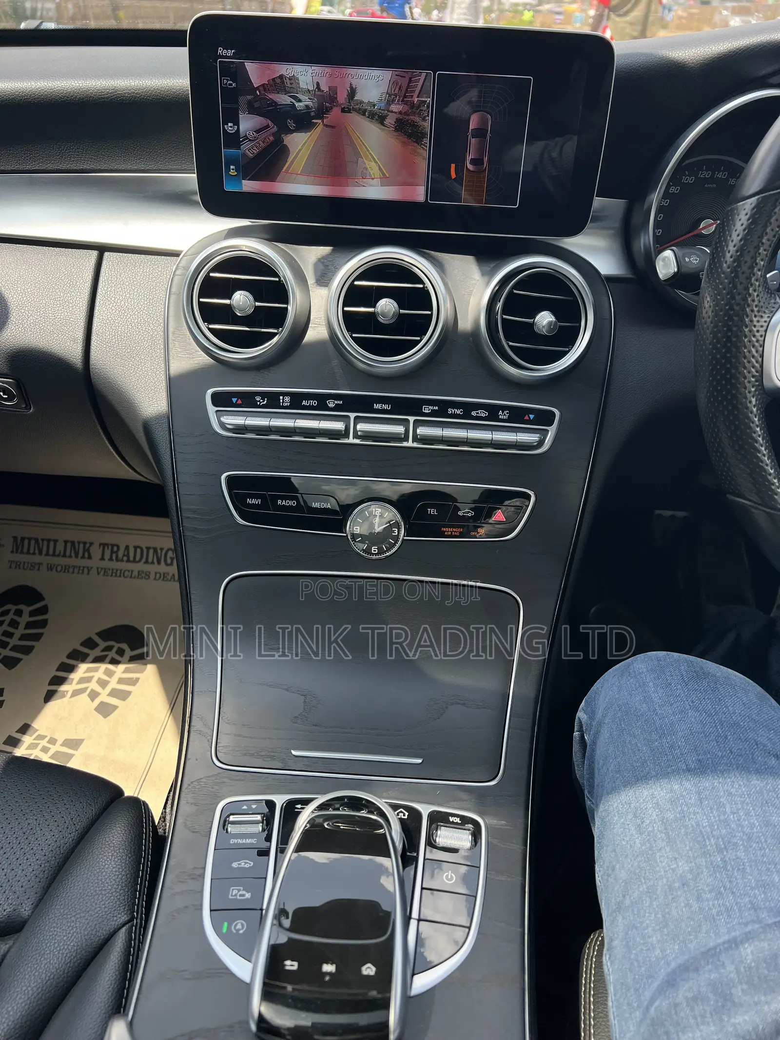 Mercedes-Benz C200 2019 Pearl