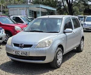 Mazda Demio 2006 Silver